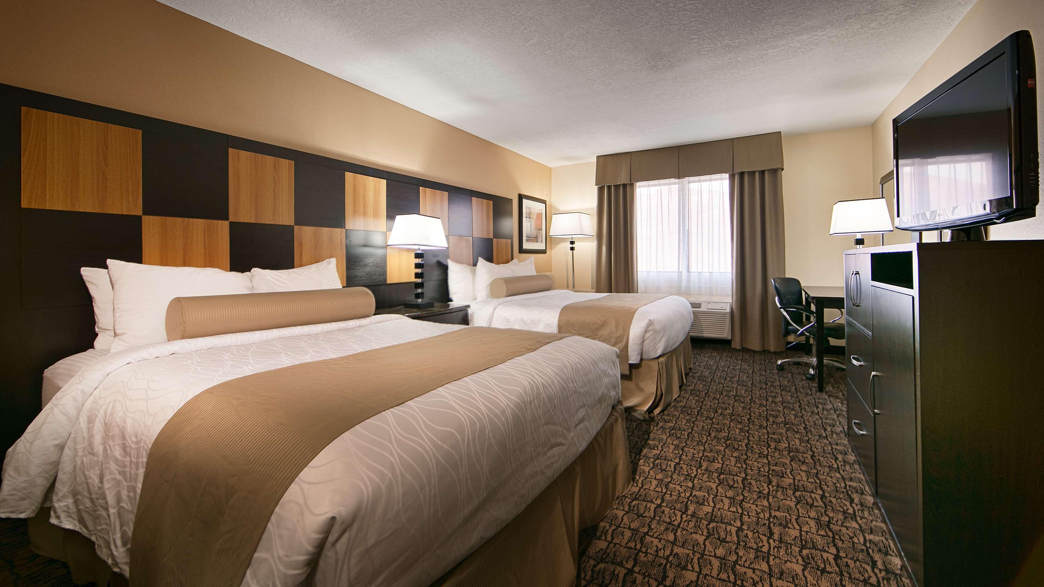 Best Western Plus - Wendover Inn Экстерьер фото