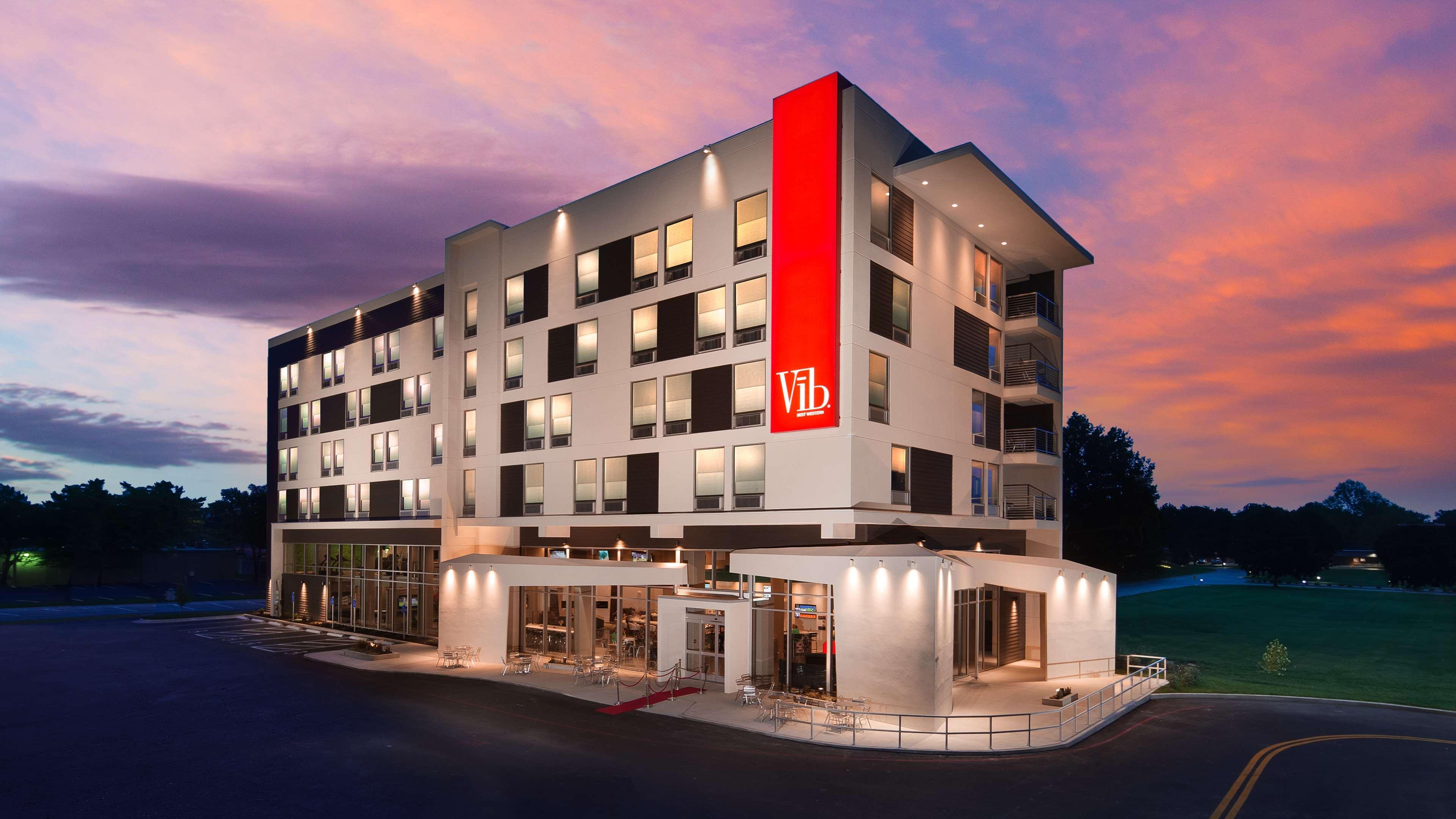 Best Western Plus - Wendover Inn Экстерьер фото